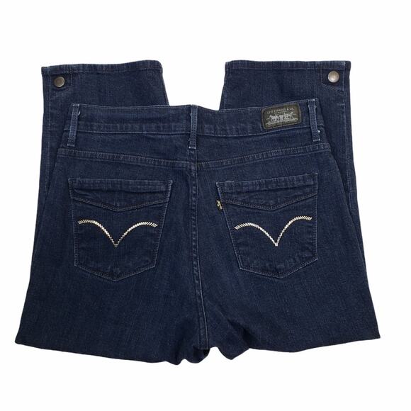 Levi's Womens 10 Vintage Dark Wash Cropped Jeans - Picture 5 of 10